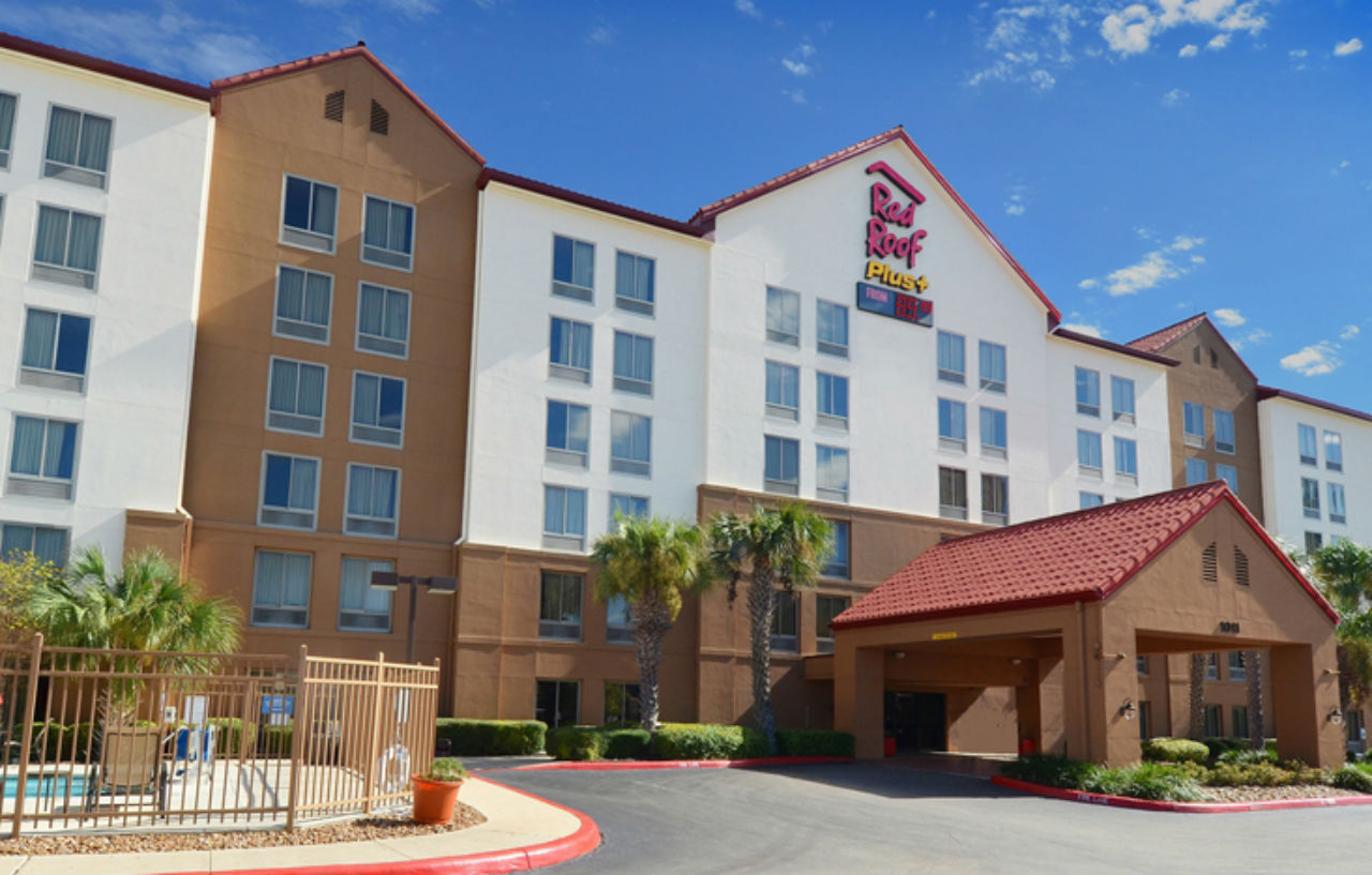 Red Roof Inn Plus+ San Antonio Downtown - Riverwalk Exterior photo